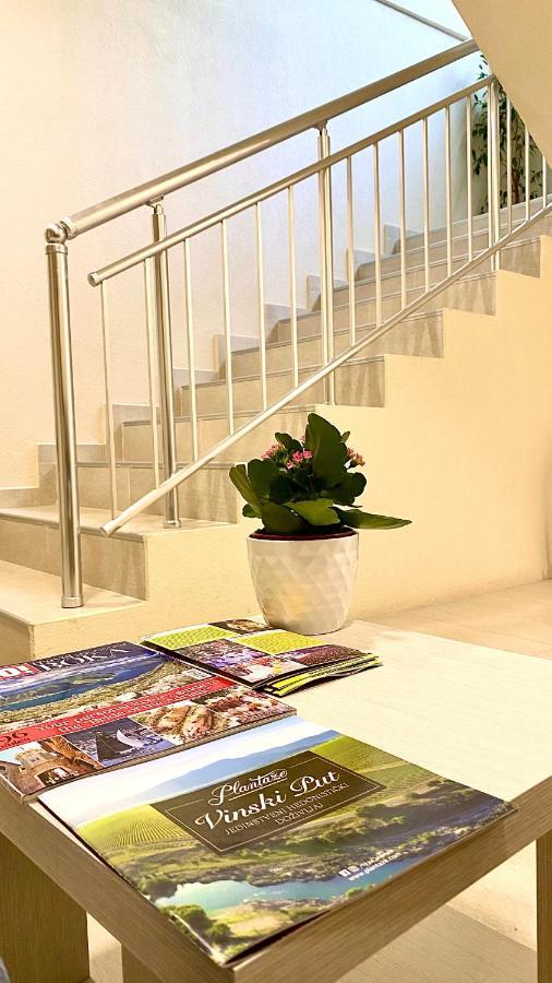 Hotel Olimpija Plus Херцег-Нови Экстерьер фото