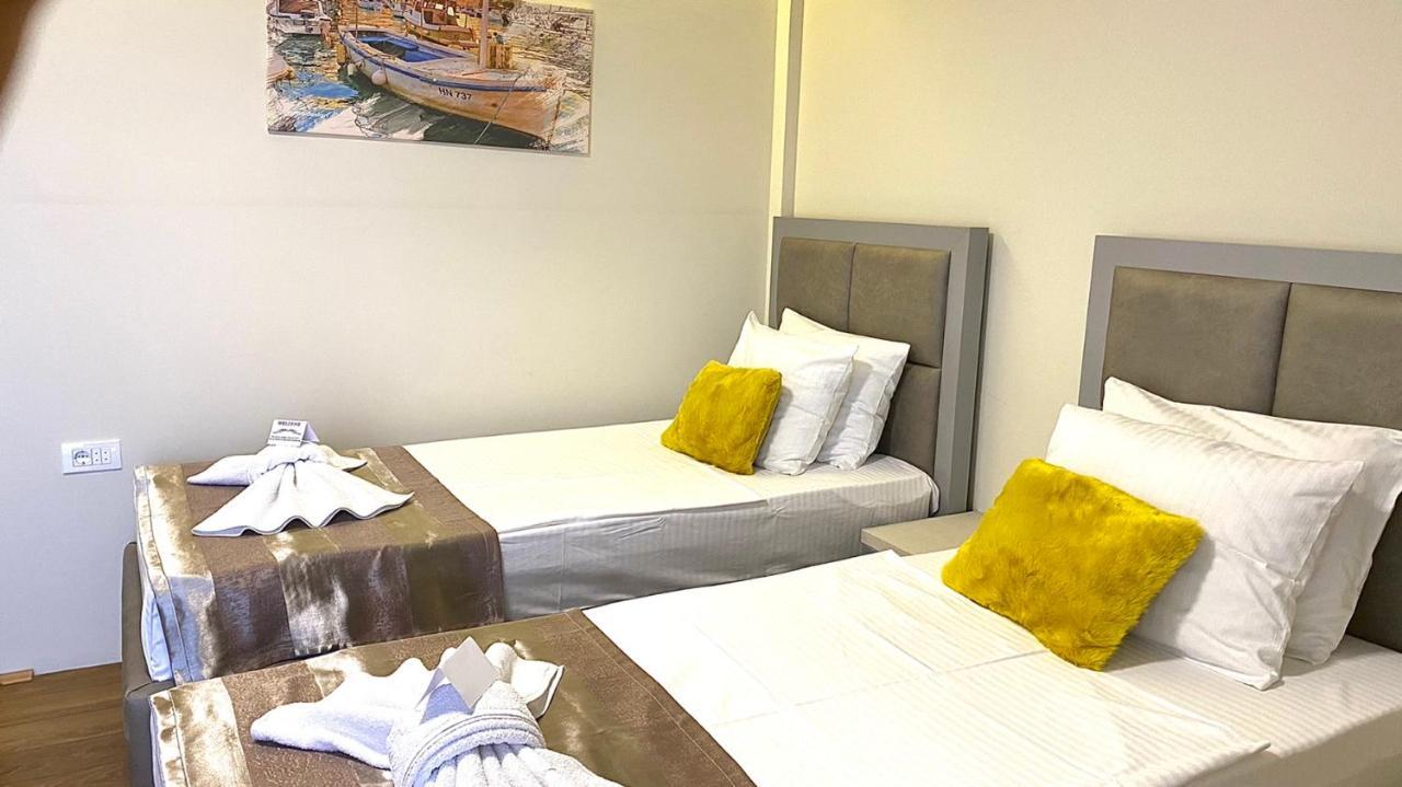 Hotel Olimpija Plus Херцег-Нови Экстерьер фото